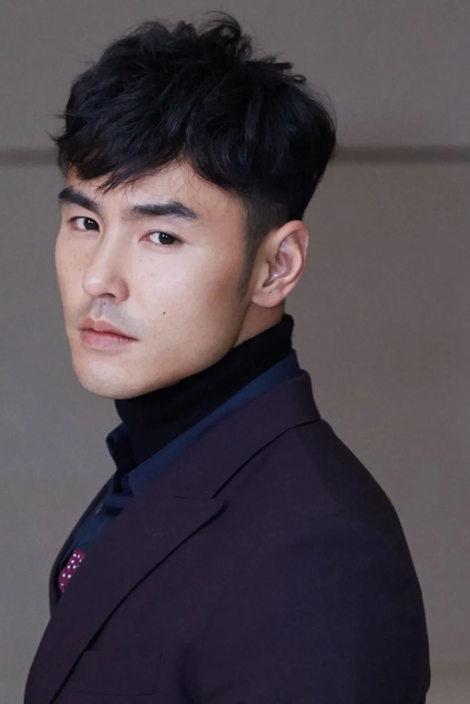 阮经天独家自述丨把过去十年的自我挣扎加入表演,把命分给角色_腾讯