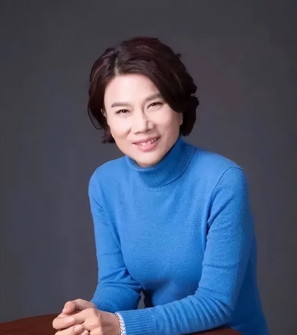 王健林不开年会,董明珠却靠年会卖出60亿货