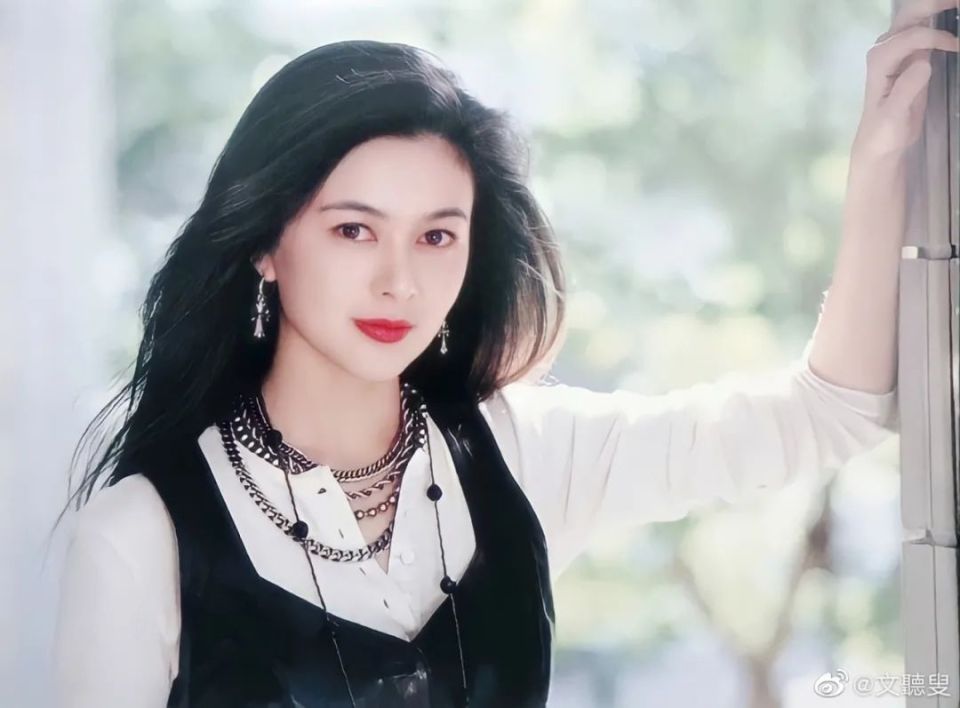 关之琳62岁生日,来看看张国荣刘德华等明星口中的关之琳有多美