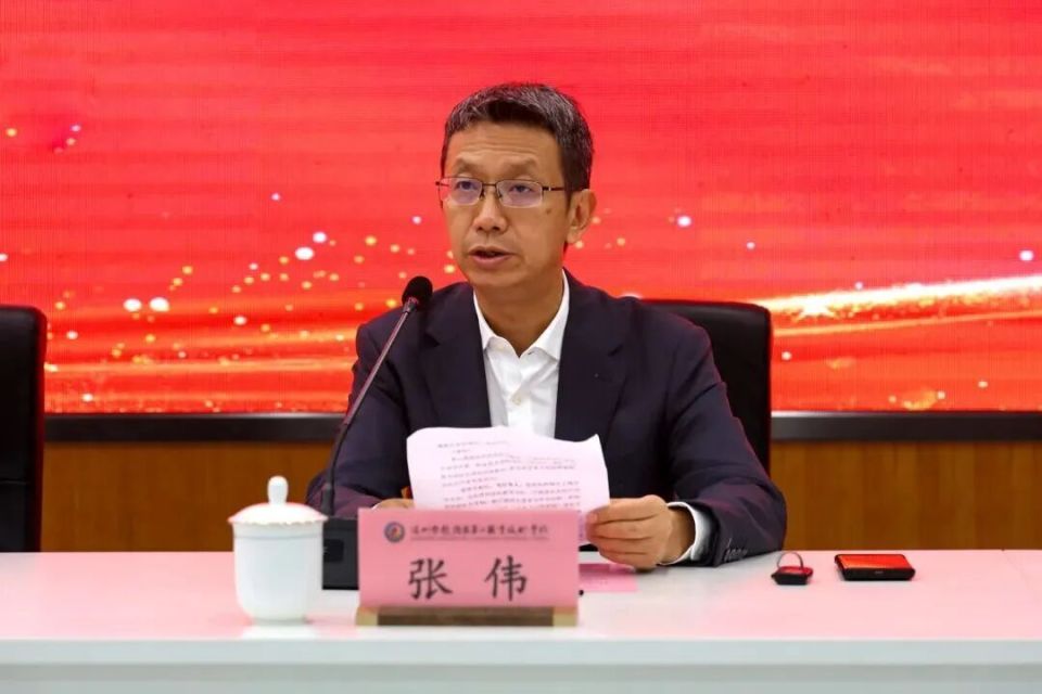 深圳这所省重点学校迎来新校长！曾带领多校创优_腾讯新闻