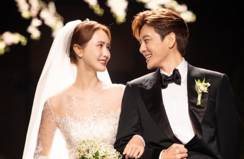 李多海婚礼众星合影太惨烈,权志龙金贤重馒化,崔始源油腻沧桑_腾讯