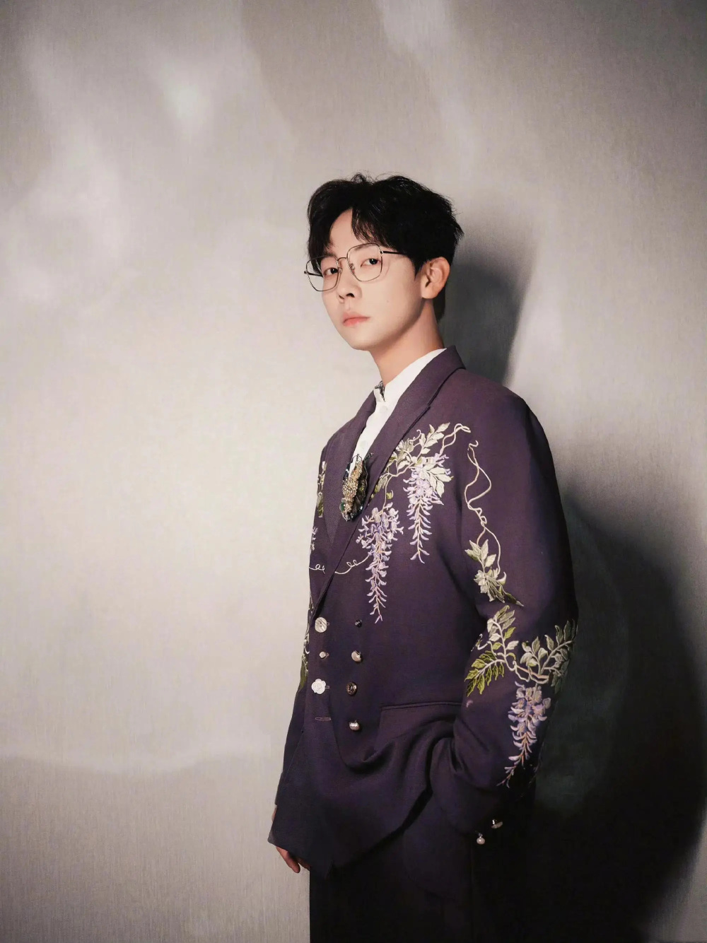 胡夏金晨被曝分手,关系进展令网友瞠目,双方粉丝已经开始甩锅