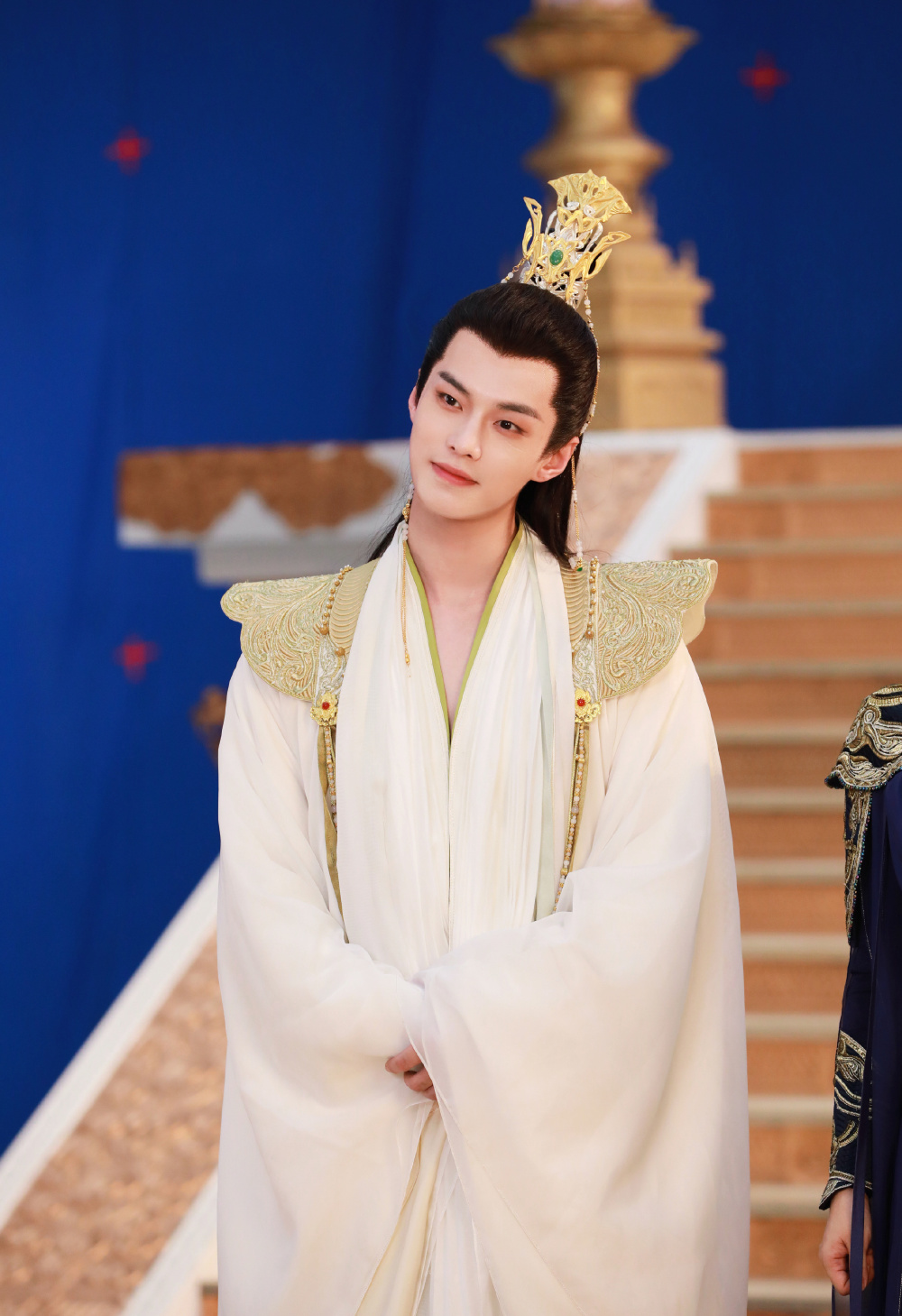 与凤行行止没搞错拂容君入赘灵界和沈璃是绝配