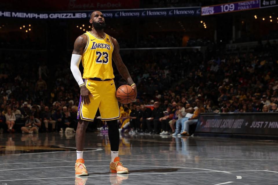 詹姆斯再次谈到退役两个队友得到极度认可灰熊沦为最佳背景板