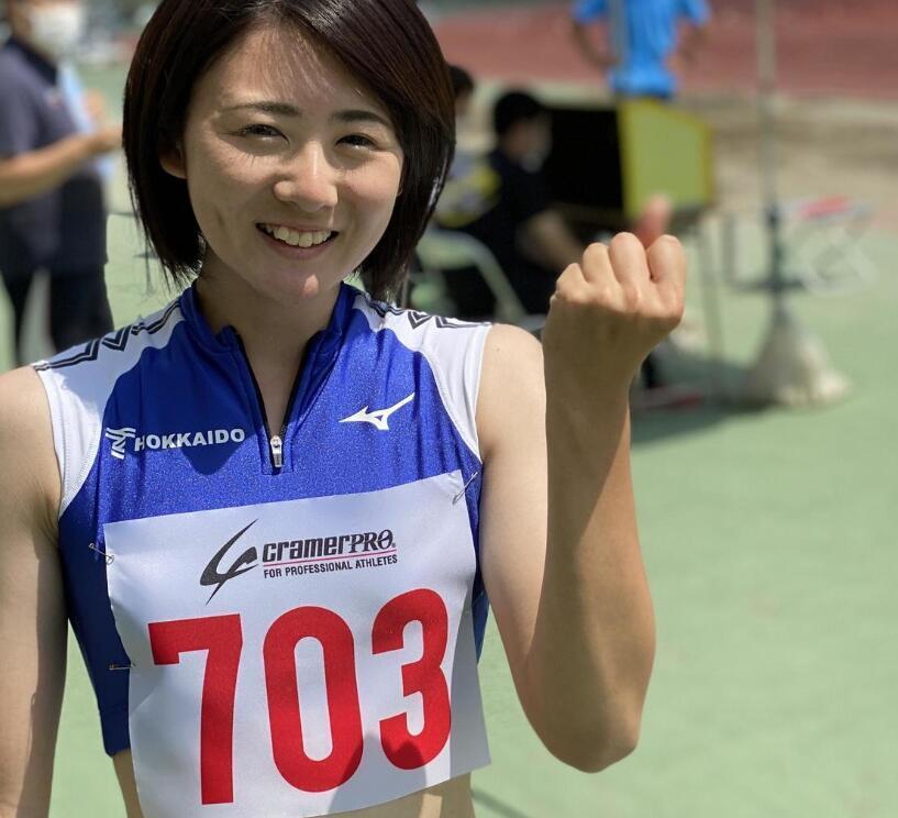 日本22岁跳远美女水平不够颜值身材亮眼周末对战中国选手肯定会被虐