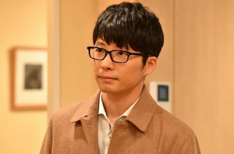 日本男星星野源,其花边新闻在台岛影响力明显超过解放军军演实际上