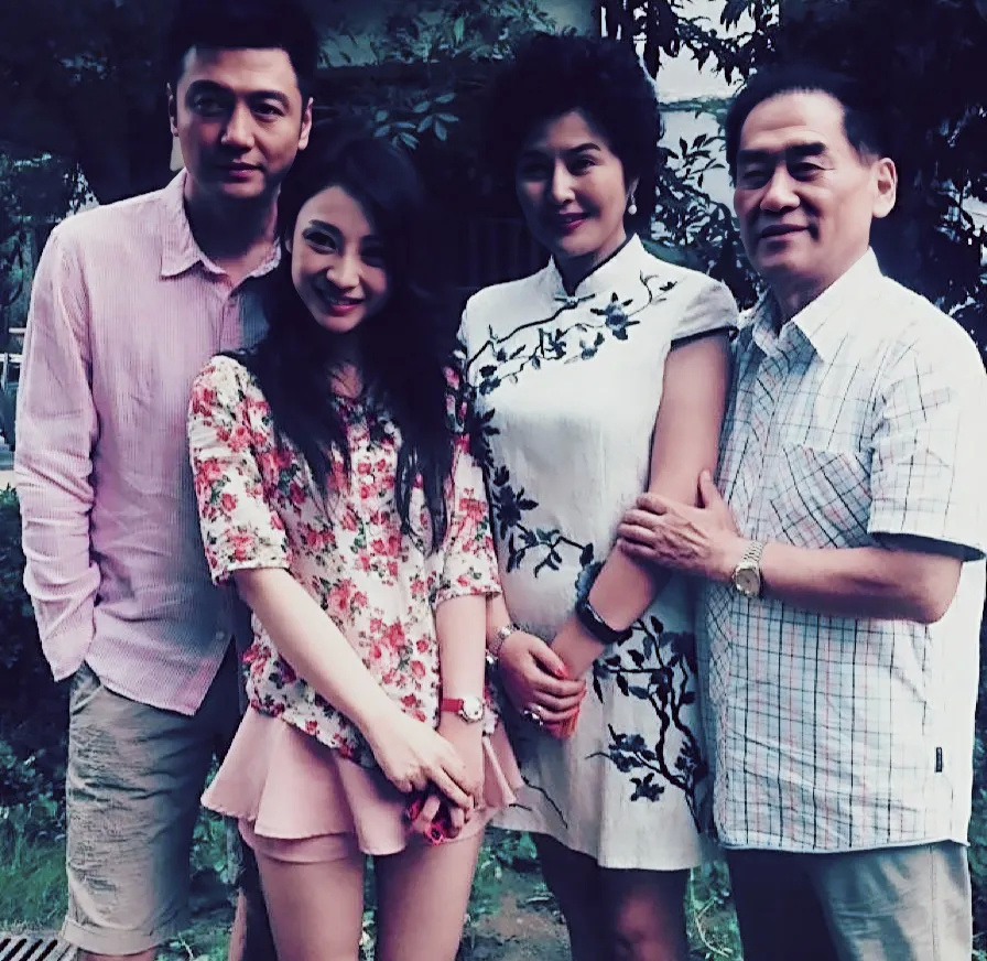 演员王策:从高富帅沦为爸爸专业户,他虽不火但却靠脸打下一片天_腾讯