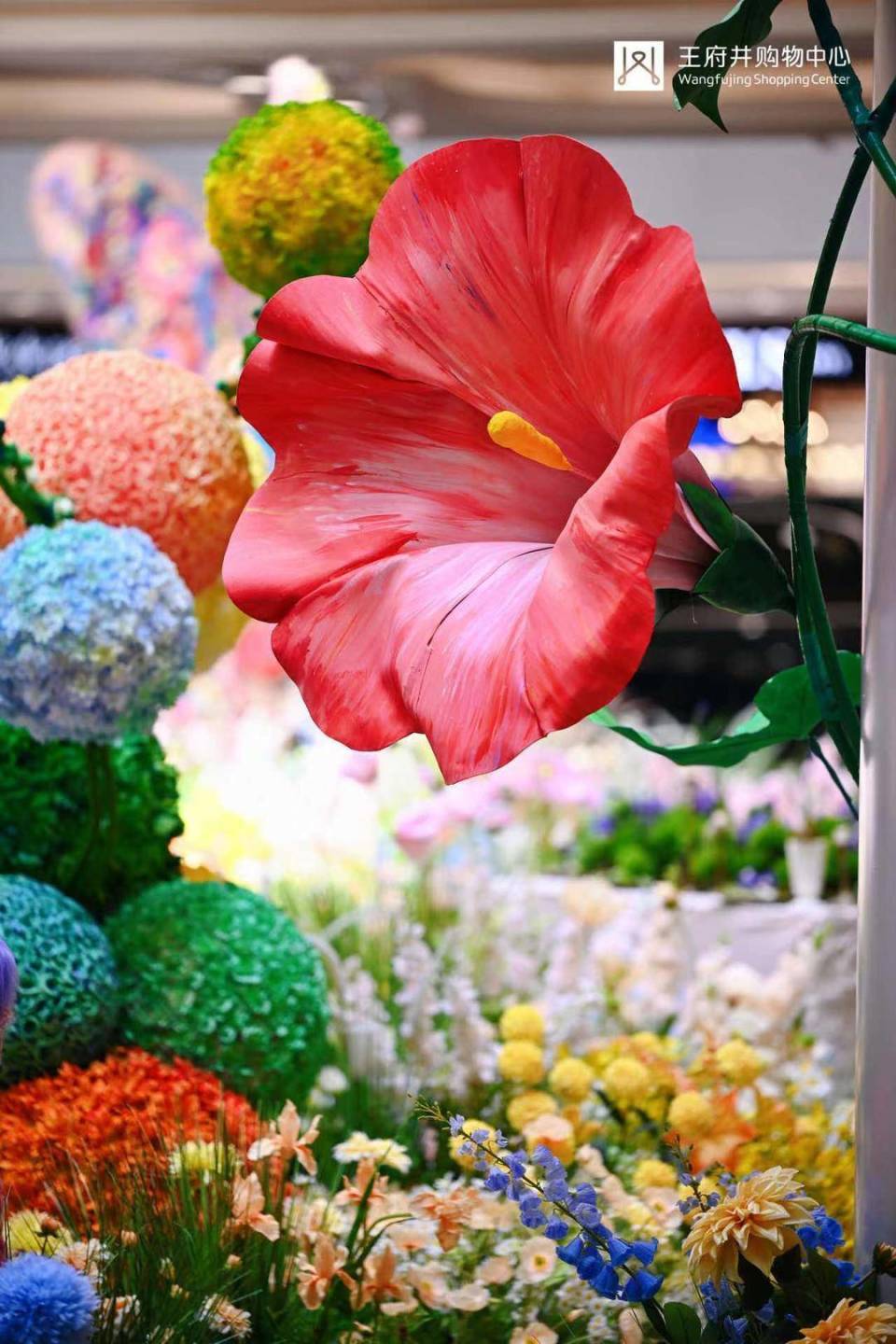 商业场|以花为媒,成都商场场景焕新,融合营销引客至_腾讯新闻