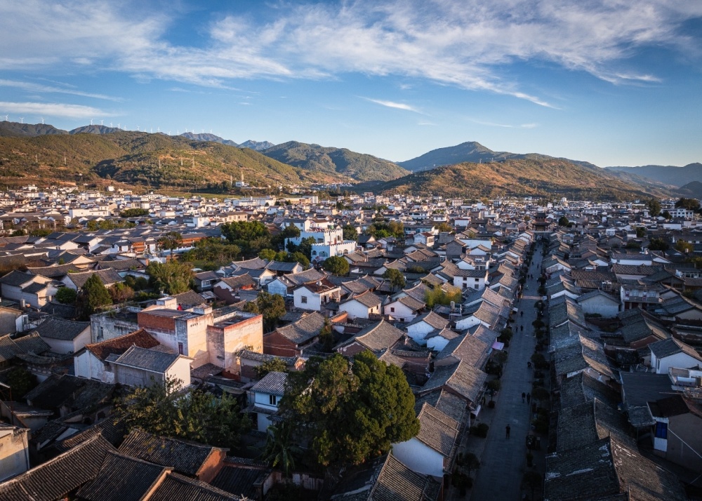 航拍大理巍山古城
