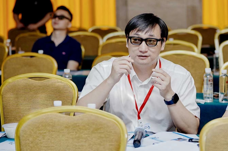 贵州医科大学附属医院王海斌教授分享《3d腹腔镜冒癌根治术》,四川省