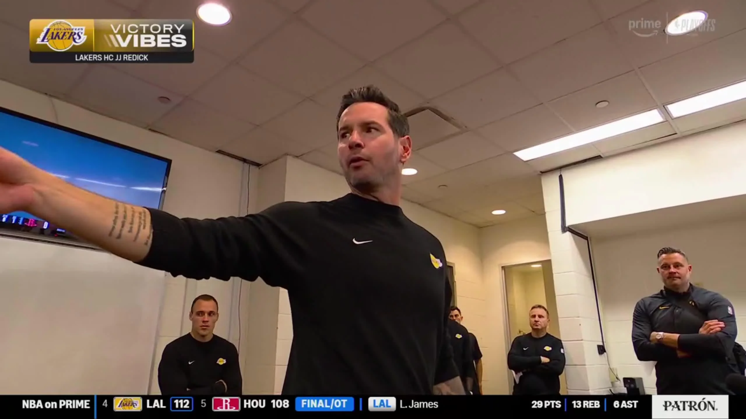 雷迪克更衣室演講曝光！盛讚詹姆斯並承認自己犯錯 放話周一橫掃火箭 - 