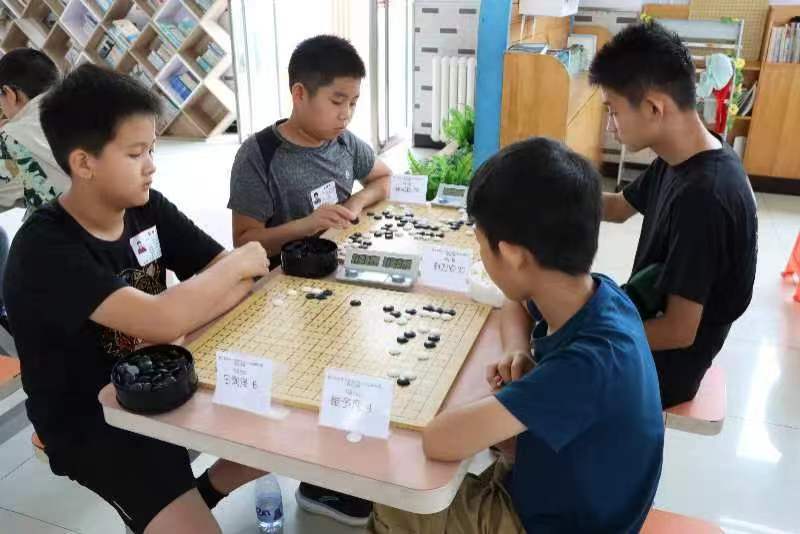 许昌棋社男孩图片