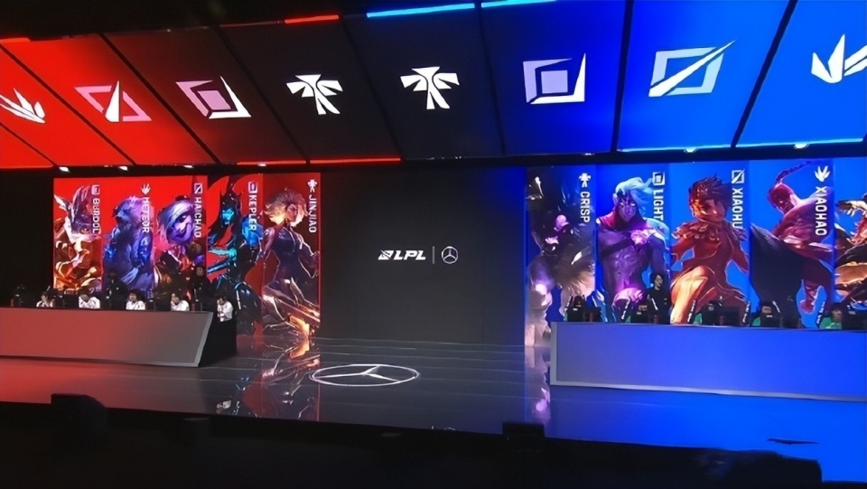 rita解锁"坏欲天花板"发色!lck启用租借制,选手外卖吃出苍蝇_腾讯新闻