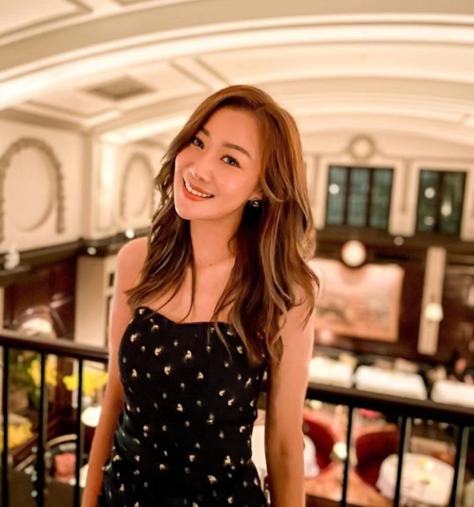 在近年来,tvb可以说是有不少观众们熟悉的艺人选择离巢,包括有简淑儿