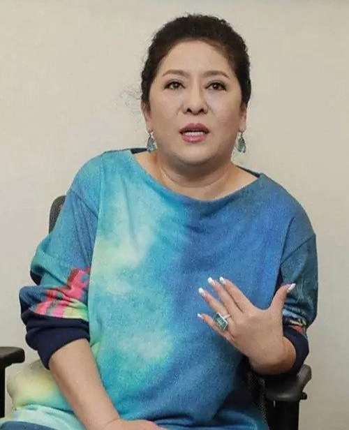 向太一家“全员捞钱”翻车？从豪门神话到破产边缘，真相究竟有多扎心？_腾讯新闻