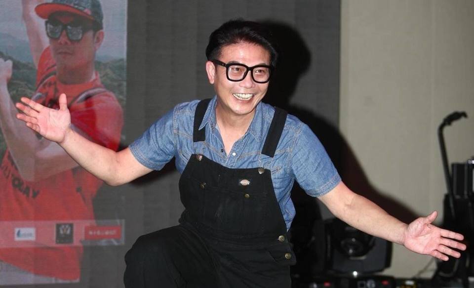 钱小豪自爆与太太已经分房睡十多年没有性生活