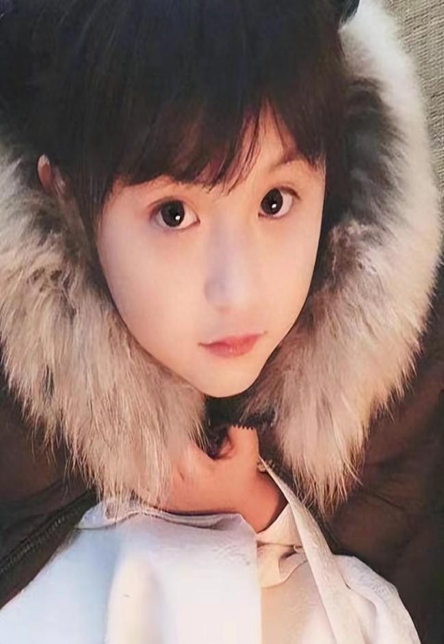 2岁即年入百万的童星刘楚恬,因太漂亮被"禁止整容",如今怎样_腾讯新闻