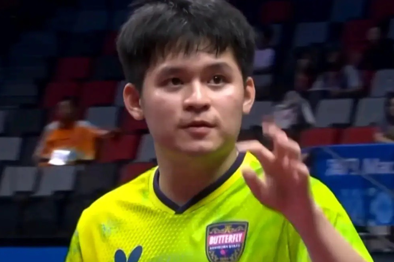 林詩棟奪銀牌採訪！高度評價樊振東，認可自身決賽表現，強調學習 - 