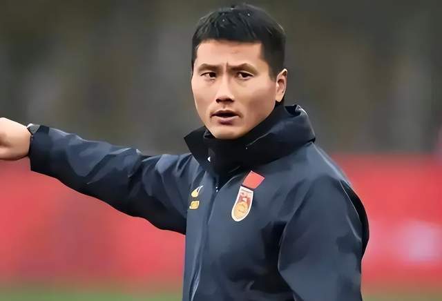 选帅难产！媒体人爆料：国足有人想力排众议，再用本土教练！