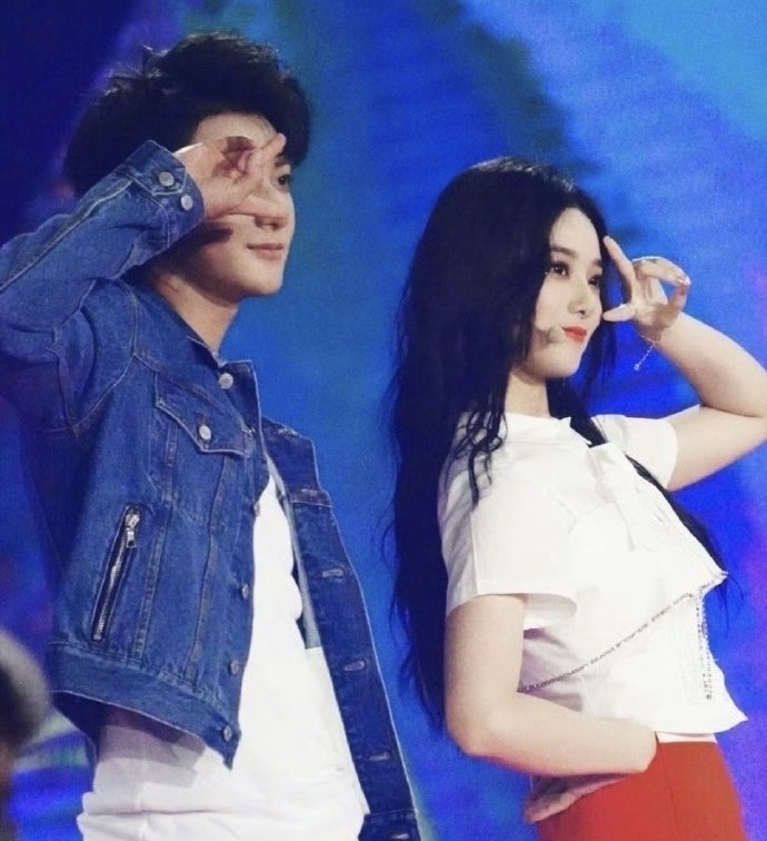 黄子韬公费谈恋爱录制节目打情骂俏徐艺洋也大方回应