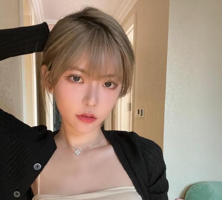 letme点评周淑怡,这长相男人都喜欢,长了嘴是她最大的败笔_腾讯新闻