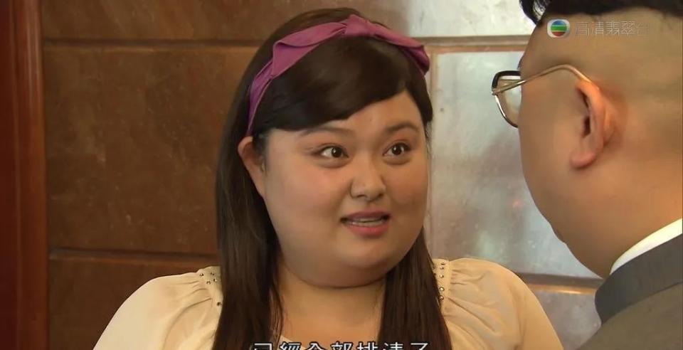 曝港版"贾玲"陈嘉佳吃减肥药!半年甩肉110斤,网民为她打气