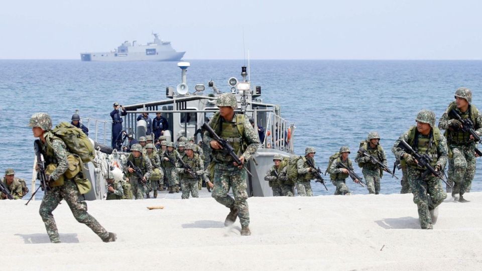 中国军队主动向菲律宾军方伸出橄榄枝,这是什么套路?_腾讯新闻