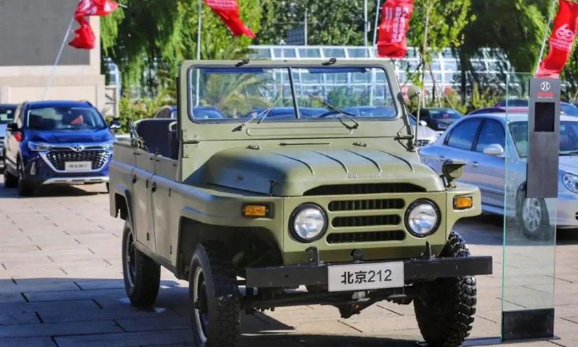 军用吉普"嘎斯"69的供货,国内的军事指挥用车续不上了,北京汽车接到了