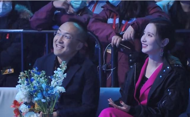 她可是一个很专一的人,老公吕超是个大富豪,也是上海耀客传媒的创始人