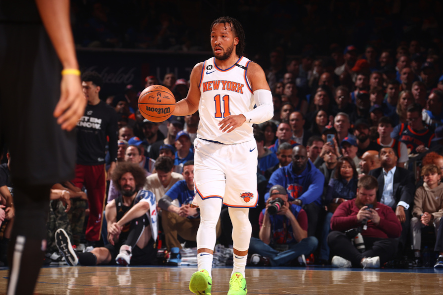 104亿赚翻了独行侠坑苦东契奇尼克斯神级捡漏一战狂刷4大纪录