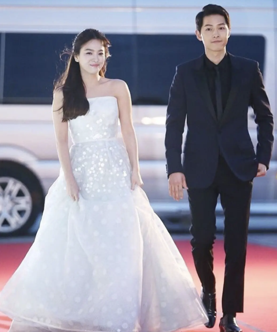 百想艺术大赏看点满满,宋仲基宋慧乔或将同框,视帝视后竞争激烈