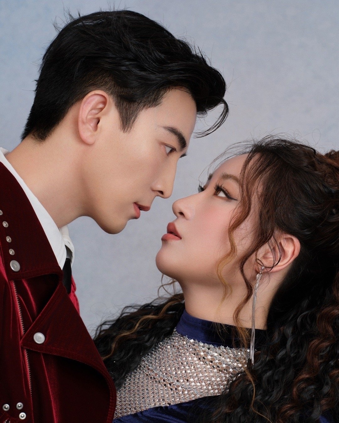 跨年名場面：李川求婚錘娜麗莎，張傑謝娜貼貼，黃子韜徐藝洋親吻