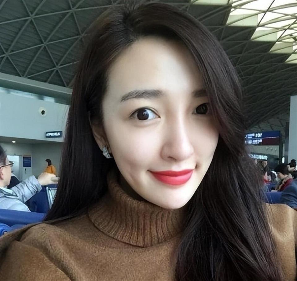 上海主持人刘彦池：曾是王励勤女友，两嫁豪门后，39岁再上新台阶_腾讯新闻