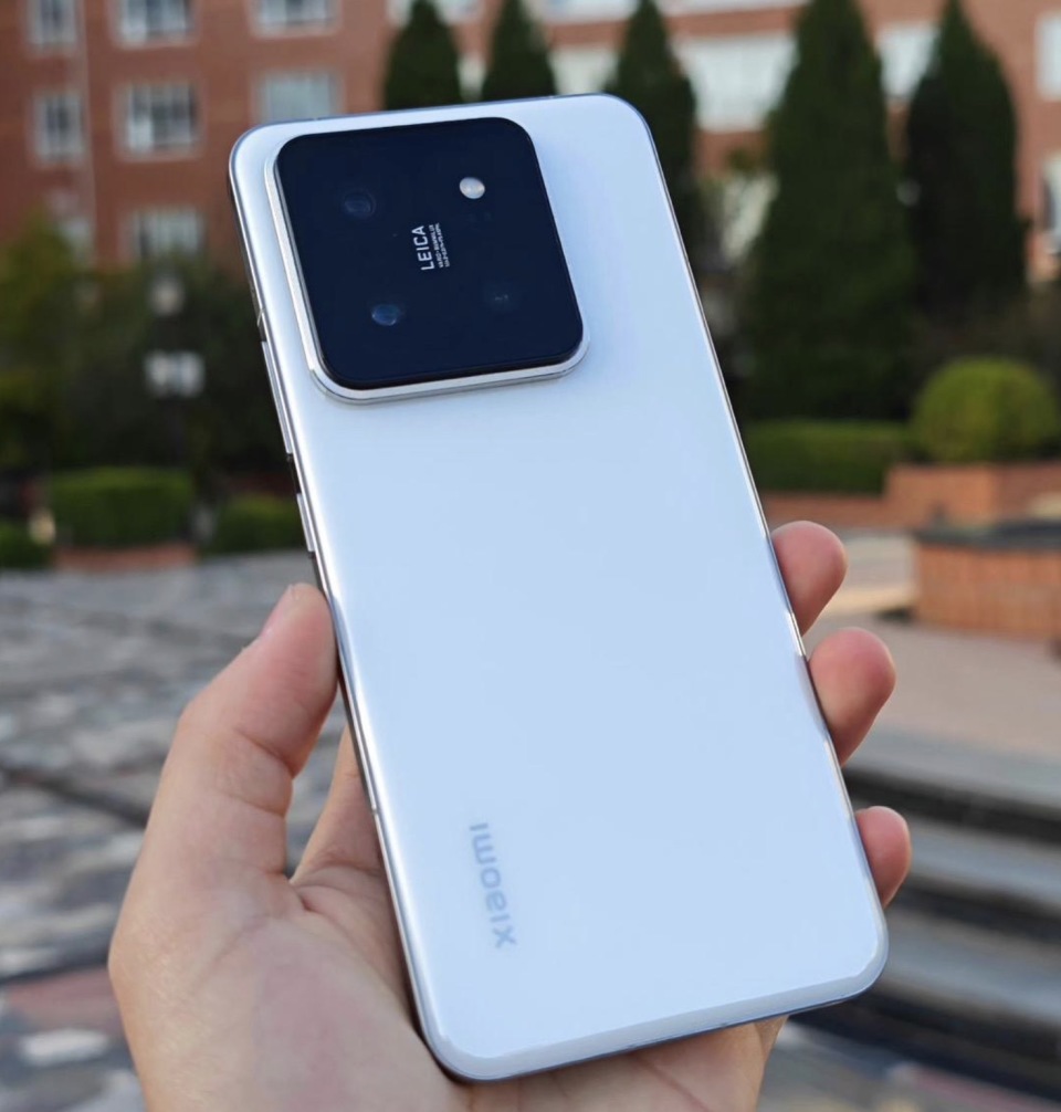 小米彻底清仓，16GB+512GB高配小屏旗舰跌至2199元，降至“谷底价”了_腾讯新闻