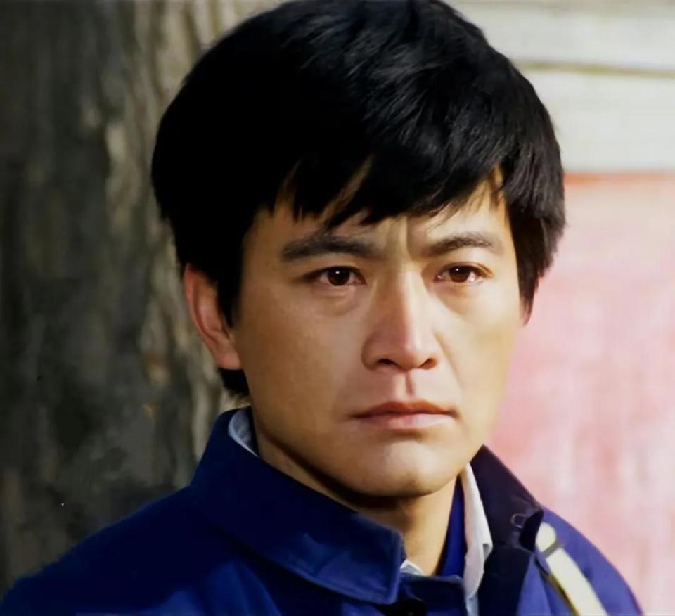 周里京：凭《人生》红极一时，29年不敢忘亡妻，清高一生误艺途_腾讯新闻