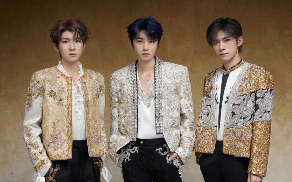 欧阳娜娜伯克利毕业王源却迟迟没消息被质疑走错路