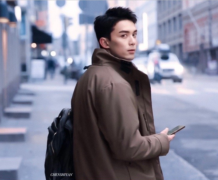 吴磊6岁到24岁颜值变化,小时候很可爱,长大后帅出了气场_腾讯新闻