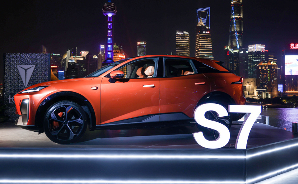 用时不到一年 深蓝s7第10万辆整车正式下线