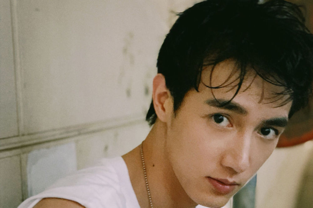 萧亚轩终认分手,黄皓被曝与女邻居闪婚,恋爱细节老婆容貌全公开-cw资