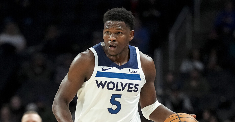 爱德华兹27 8艾维32 6 森林狼力克活塞喜迎三连胜_腾讯新闻