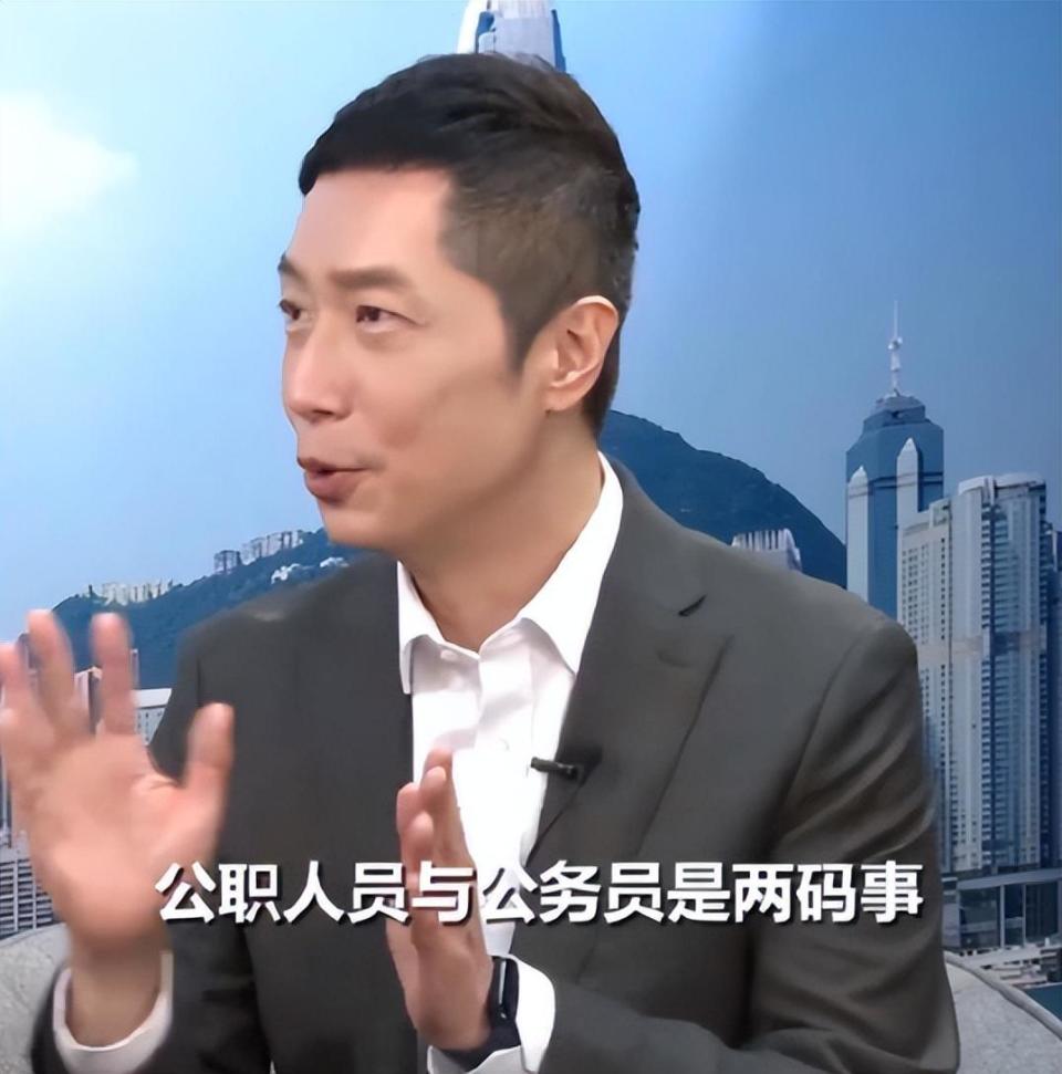 马浚伟:因为母亲身死自责,曾患抑郁症,如今华丽转身成公职人员