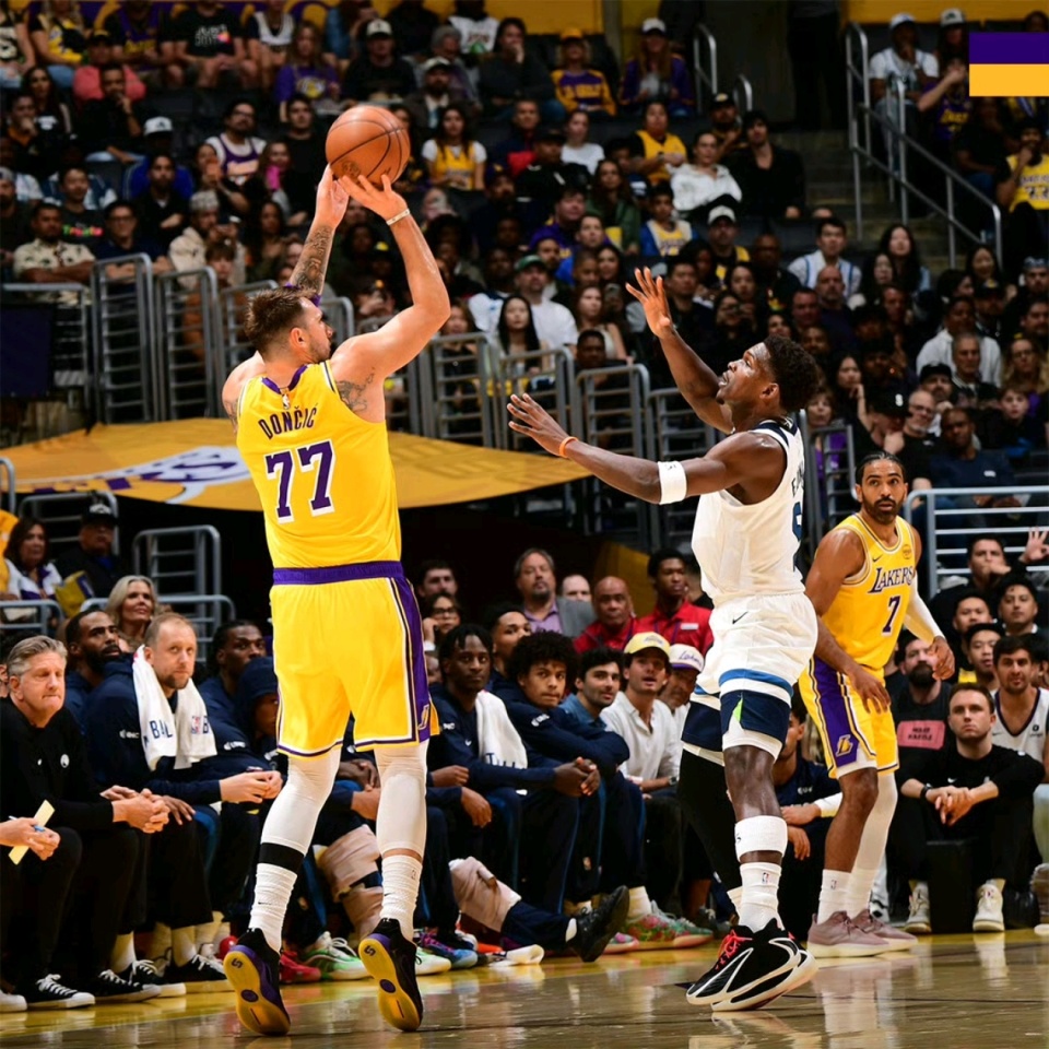 场均狂轰46分只能当“老二”！居然还有人压东契奇一头？中国品牌赢麻了！