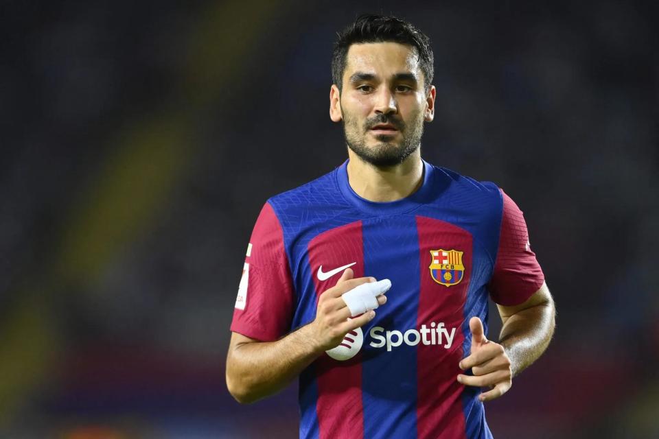 即将官宣!巴萨新主帅敲定,拉波尔塔送上三年合同,新时代开启