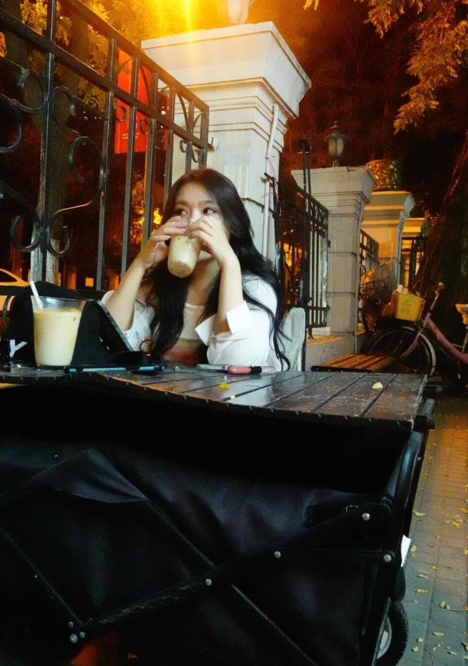 知名主播证实,网红主播小团团被曝涉赌,账号停播疑似要踩缝纫机