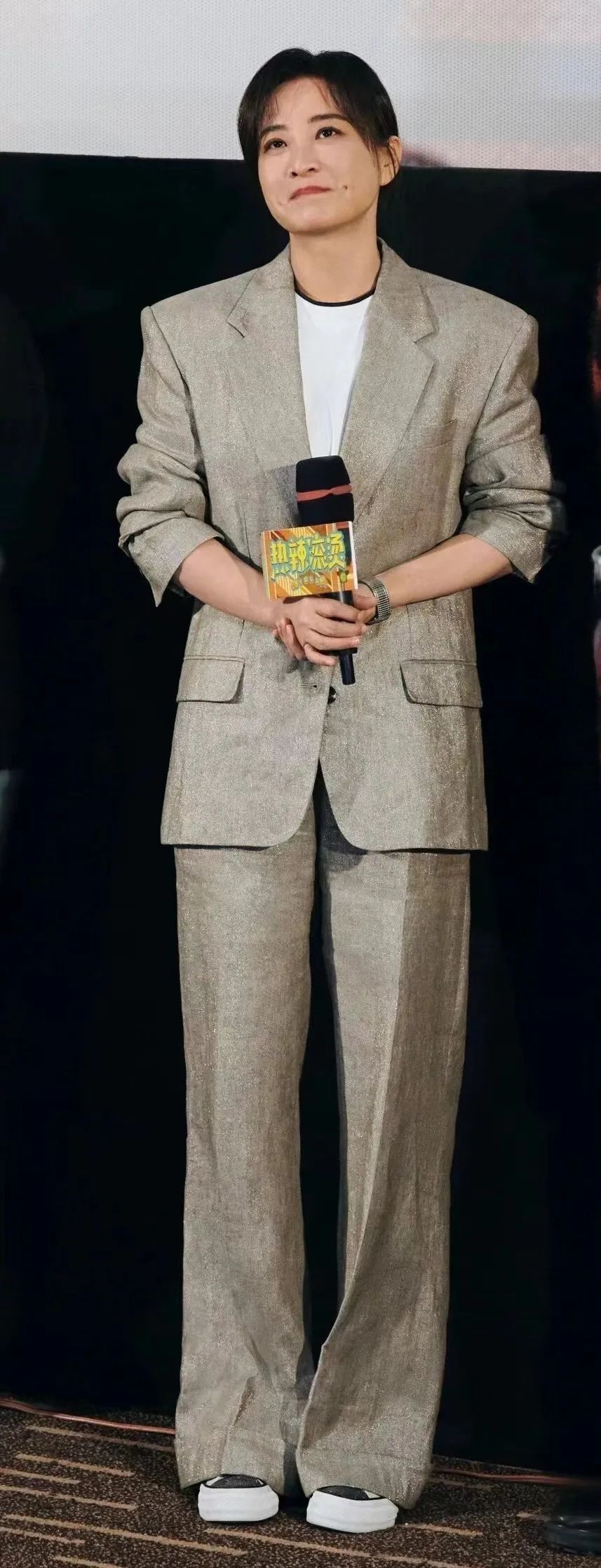 为何大家说贾玲变了?鲁豫一语道破玄机_腾讯新闻