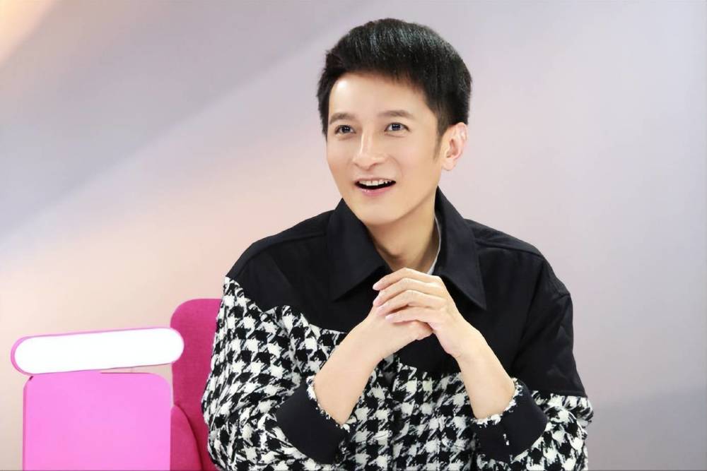 湖南卫视主持人:刘烨离职,谢娜杜海涛演话剧,沈梦辰梁田争一姐插图3