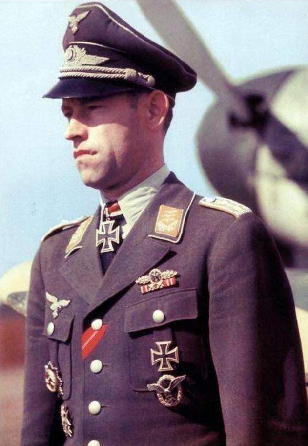 二战德国空军飞行员的"十大件儿"_腾讯新闻