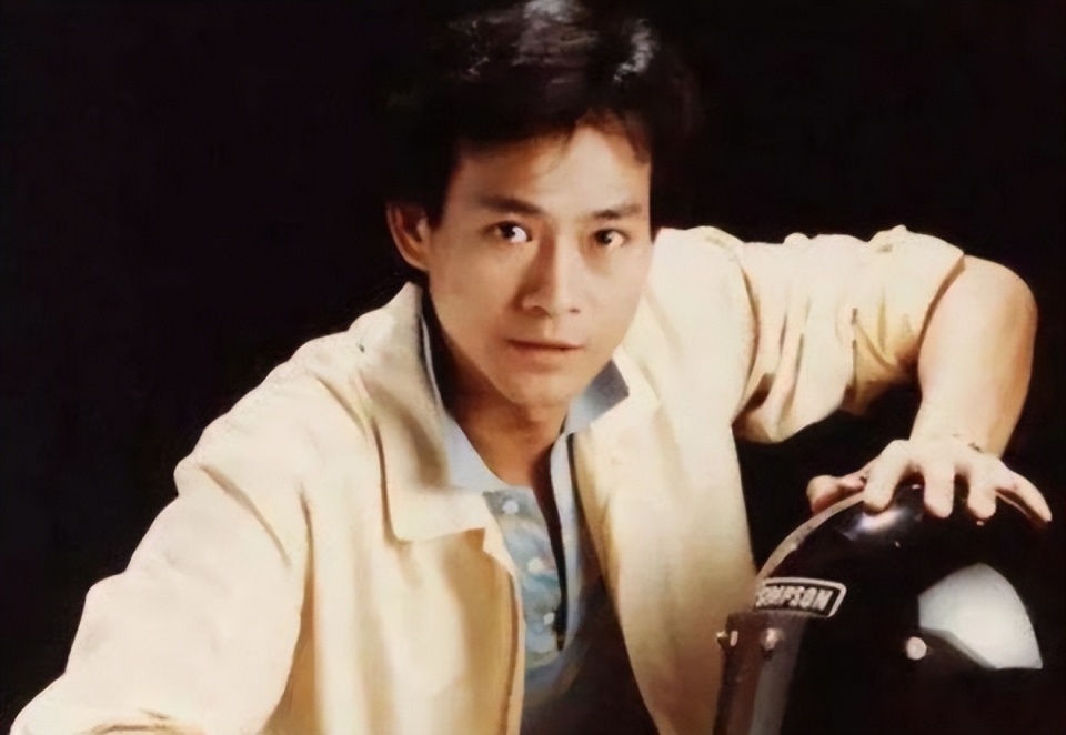 女儿自杀,被痛批"不配当爹":郑少秋76岁风采依旧,但私德有亏