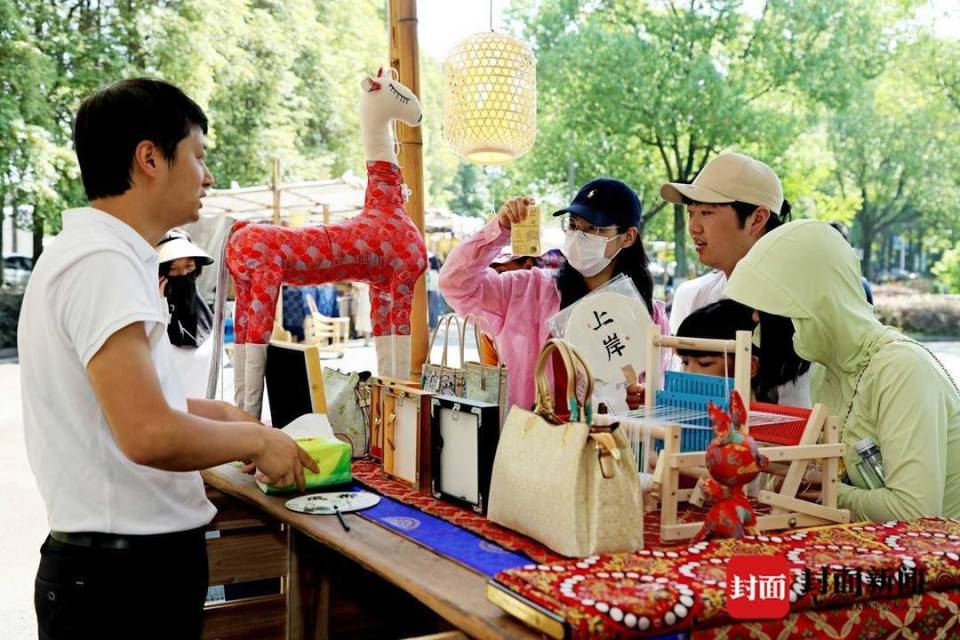 在成都体验非遗正青春！2025年“文化和自然遗产日”成都非遗主场活动举办_腾讯新闻
