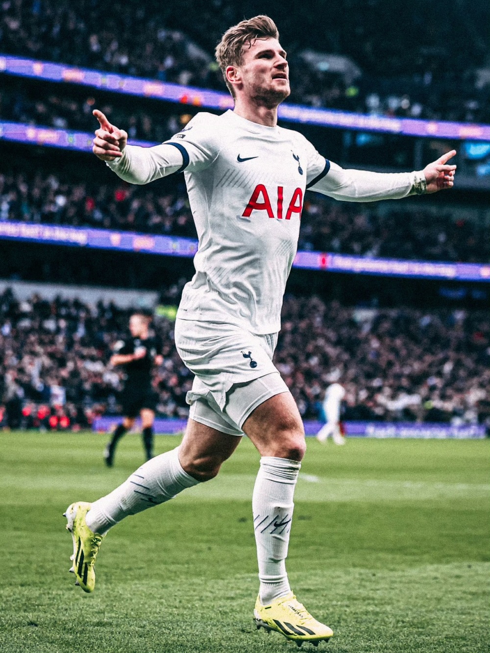 11分钟3球 维尔纳首球 孙兴慜长途奔袭 热刺逼近欧冠区